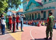 Tingkatkan Kedisiplinan Dan Kekompakan, Babinsa Gilingan Latihkan PBB Kepada Siswa/Siswi SMAN 1 Surakarta