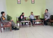 Sinergitas TNI – Polri Wilayah Hukum Polsek Leuwiliang Melalui Bhabinkamtibmas Dan Bhabinsa Sambangi Kantor Desa Beri Himbauan Kamtibmas dan Ajak Jaga Konsudiftas Wilayah Binaan