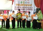 Penug Haru, 75 Wali Murid Hadiri Acara  Pelepasan Siswa –  SDN 1 Bulusari