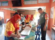 Sinergi Dan Proaktifnya Babinsa Koramil 23/Ceper Bersama Tenaga Kesehatan Desa Srebegan