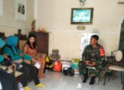 Sukseskan Program KB, Babinsa Banjarsari Bersama Kader Posyandu Dan PPKBD Gugur Gunung di Wilayah Binaan