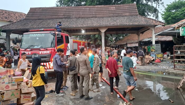 Terjadi Kebakaran di Pasar Ciampea, Polsek Ciampea Gelar Investigasi Bersama Instansi Terkait
