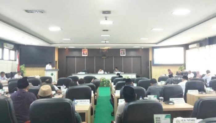 Dengarkan Pidato Kenegaraan Presiden RI Saat HUT Ke-79 Kemerdekaan, DPRD Kabupaten Pamekasan Gelar Rapat Paripurna
