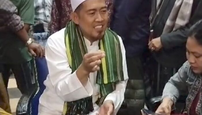 Diduga menyediakan Miras dan Purel, Cafe Lorensia Digeruduk FPI Sampang