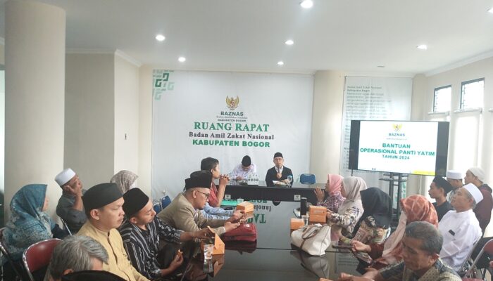 Dipenghujung Tahun 2024, Baznas Kabupaten Bogor Salurkan Bantuan Operasional Kepada Puluhan Panti Yatim