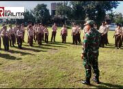 Anggota Koramil 14/Karanganom Berikan Pelatihan PBB Siswa SMPIT Smart Cendekia Klaten