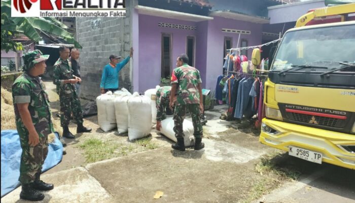 Babinsa Desa Jebugan Koramil Klaten Utara Monitoring Penjualan Gabah Petani Kepada Bulog