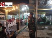 Babinsa Koramil 13 Kemalang Kodim Klaten Lakukan Pengamanan Sholat Tarawih