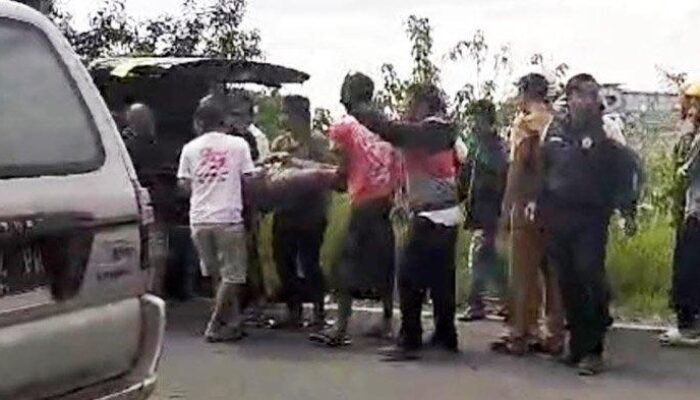 Pemotor Ditabrak Ambulans Bawa Pasien di Bangkalan, Korban Tewas di Tempat