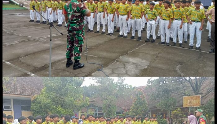 Babinsa Koramil 12/Manisrenggo Bina Karakter Dan Disiplin Siswa SMPN 3 Manisrenggo Dan Sosialisasikan Dampak Kenakalan Remaja