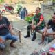 Babinsa Koramil Klaten Utara Jalin Komunikasi Sosial Ajak Warga Jaga Kerukunan Dan Waspadai Judi Online