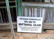 Gedung Yayasan Pendidikan TPA/KB/ TK Miftahul Ulum Alasrajah Memprihatinkan