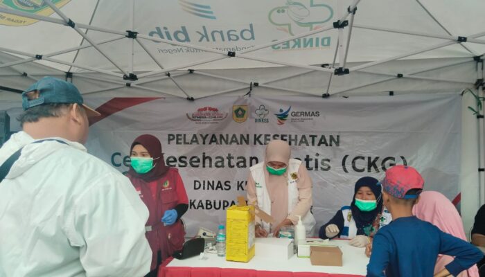 Dinkes Kabupaten Bogor Gelar Cek Kesehatan Gratis Untuk Warga Saat CFD Jalan Tegar Beriman Cibinong 