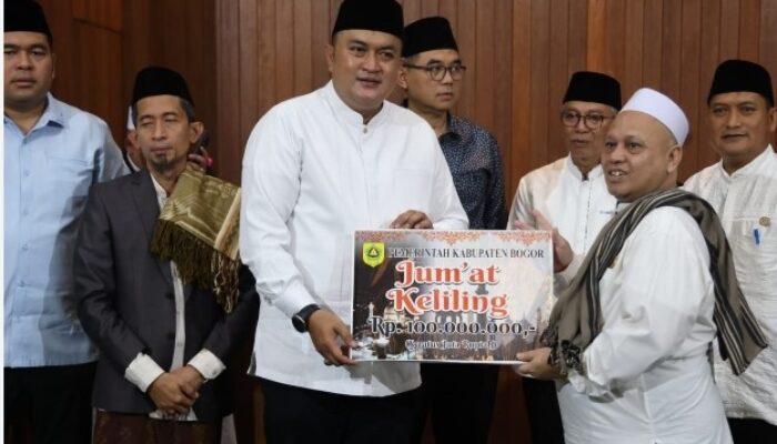 Rudy Susmanto Realisasikan Bantuan Rp.100 Juta Untuk Masjid Besar Kecamatan