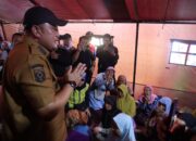 Rudy Susmanto Pastikan Bantu Perbaiki Rumah Terdampak Pergeseran Tanah di Sukamakmur