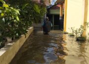 Ratusan Rumah di Desa Gempol Masih Tergenang Air