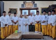 Pengurus Golkar Pasuruan Sowan ke Ponpes Besuk,di Sambut Pengasuh KH Imron Mutamakkin.