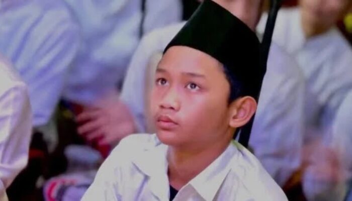Belum Genap 13 Tahun, Cicit Syaikhona Kholil Bangkalan Sukses Menulis Syarah Kitab Karya Imam Al-Ghazali