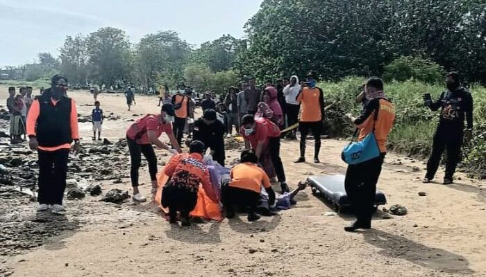 Nelayan Bangkalan Ditemukan Tewas di Pesisir Banyuates, Diduga Tenggelam Setelah Terjatuh dari Kapal