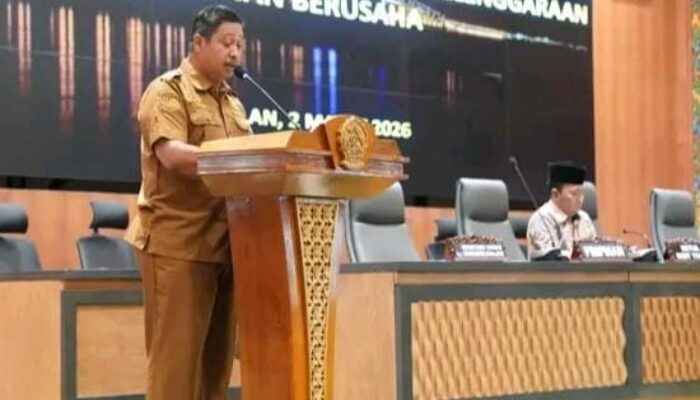 Sekda Bangkalan Sampaikan Nota Pendapat Kepala Daerah Terkait Raperda Perizinan Berusaha Inisiatif DPRD