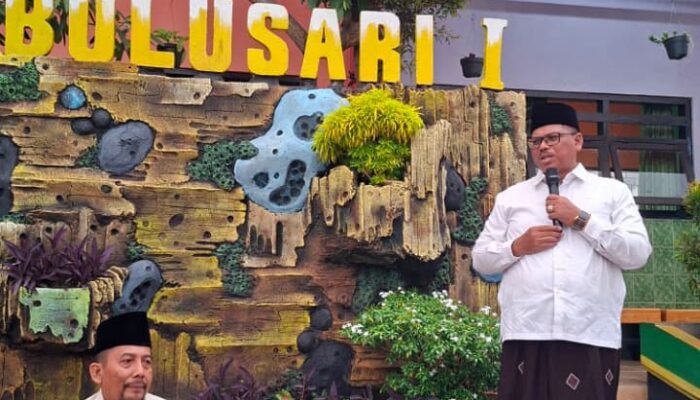 Safari Ramadhan Bersama Ketua DPRD Samsul Hidayat Di SDN Bulusari 1 Kunci Mendidik Anak Yang Pandai dan Soleh perlu Kolaborasi Guru dan Orang Tua