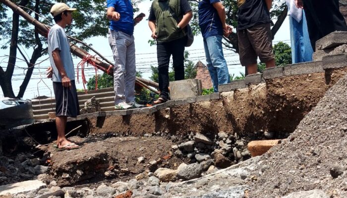 Pemkab Pasuruan Segera Perbaiki Jalan Rusak Imbas Bencana DI Desa Beji