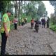 Keluhkan Jalan Rusak Di Ruas Pungging-Wonosari,Dewan Dan Dinas Turun Ke Lapangan.