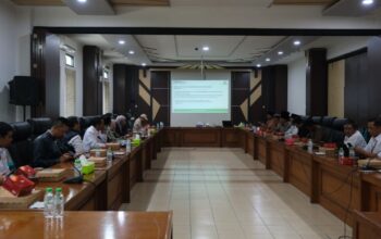 Komisi 2 DPRD Hearing Dengan PLN dan Perhutani Dorong Percepatan Proyek ListrikDi Desa Sedaeng-Kecamatan Tosari