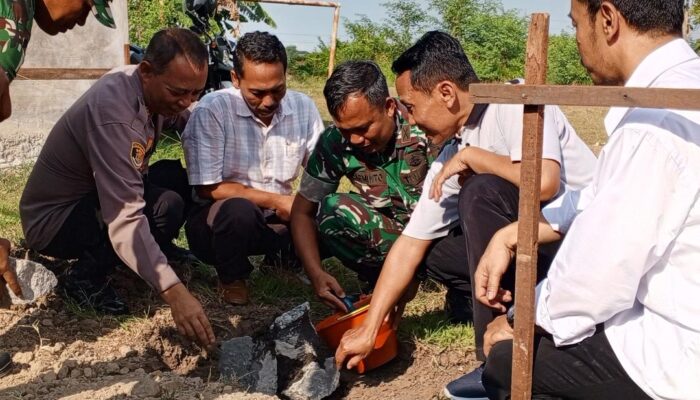 Peletakan Batu Pertama Gerai KDMP Tambakrejo, Pertanda Pembangunan Perkuat Ekonomi Desa