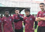 Ratusan Penonton Tumplek Blek Menyaksikan Tim Persekabpas Latihan di Stadion R Sudarsono Bangil