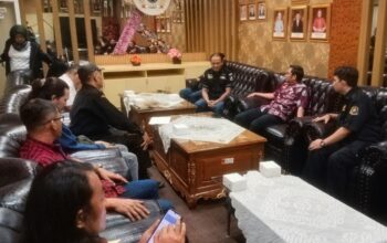 Audiensi PPKLI Kota Depok Dengan Ketua DPRD Kota Depok Bahas Penertiban PKL