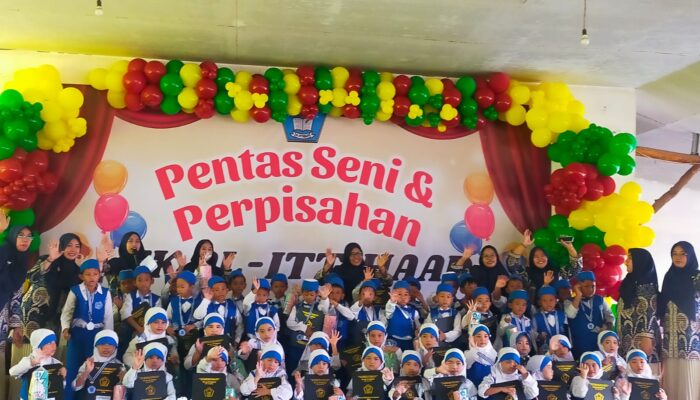 Pentas Seni TK Al-Ittihad Jadi Sarana Untuk Kembangkan Motorik dan Kembangkan Kreasi Siswa