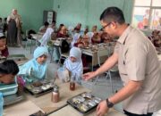 Pantau Penyaluran MBG, Sastra Winara Ajak Siswa Bersiap Sambut Generasi Emas 2045