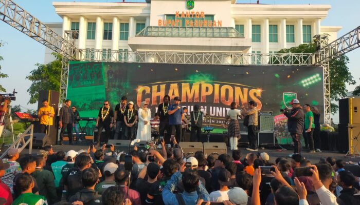 Pasuruan United Di Sambut Gembira Ribuan Suporter Usai Raih Juara  Liga 4 Piala Presiden