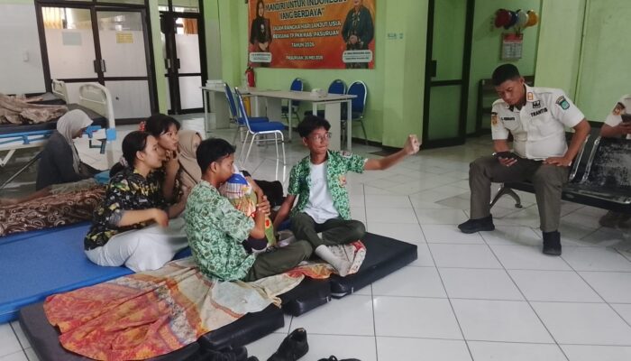 Sejumlah Siswa SMAN 1 Pandaan Di Duga Keracunan Usai Santap MBG, 9 Diantaranya Dilarikan ke IGD