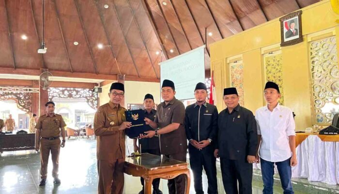 Paripurna DPRD Kabupaten Pamekasan LKPJ 2025 Ingatkan Kinerja Awal Bupati Belum Maksimal