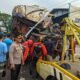 Laka Beruntun Kembali Terjadi di  Simpang Patung Sapi Pandaan,Dua Supir Alami Luka Luka
