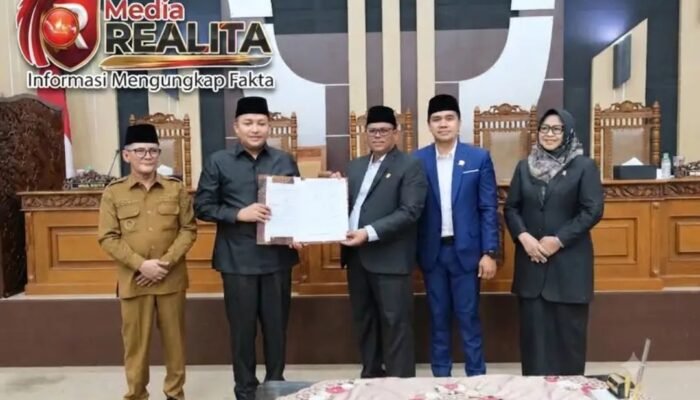 Raperda PT Pasuruan Lestari Jaya Resmi Di Sahkan , Ini Pesan Penting Yang di Sampaikan Ketua DPRD Kepada Pemkab Pasuruan