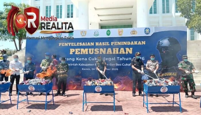Bea Cukai dan Pemkab Pasuruan Musnahkan 11,7 Ton Rokok dan Miras Ilegal Senilai Rp9,3 Miliar ​