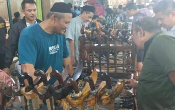 Paguyuban Semar Bersatu Gelar Kegiatan Sosial Pameran Bursa Batu Mulia dan Tosan Aji di Kota Semarang, Aman, Tertib dan Lancar.