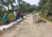 Sempat Viral Protes Jalan Rusak,Pemkab Segera Benahi Jalan Paving Di Desa Banjarkejan