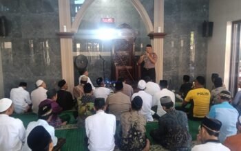Polsek Jabon Gelar Sholat Jumat, Perkuat Sinergi Harkamtibmas