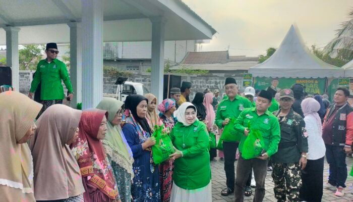Bazar Sembako Murah Yang Di Galar DPC PKB kabupaten Pasuruan Di Sambut Antusiasme Ribuan Warga